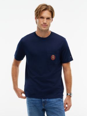 blue t-shirt van soepel katoen met borstzak en embleem voor heren - tommy hilfiger