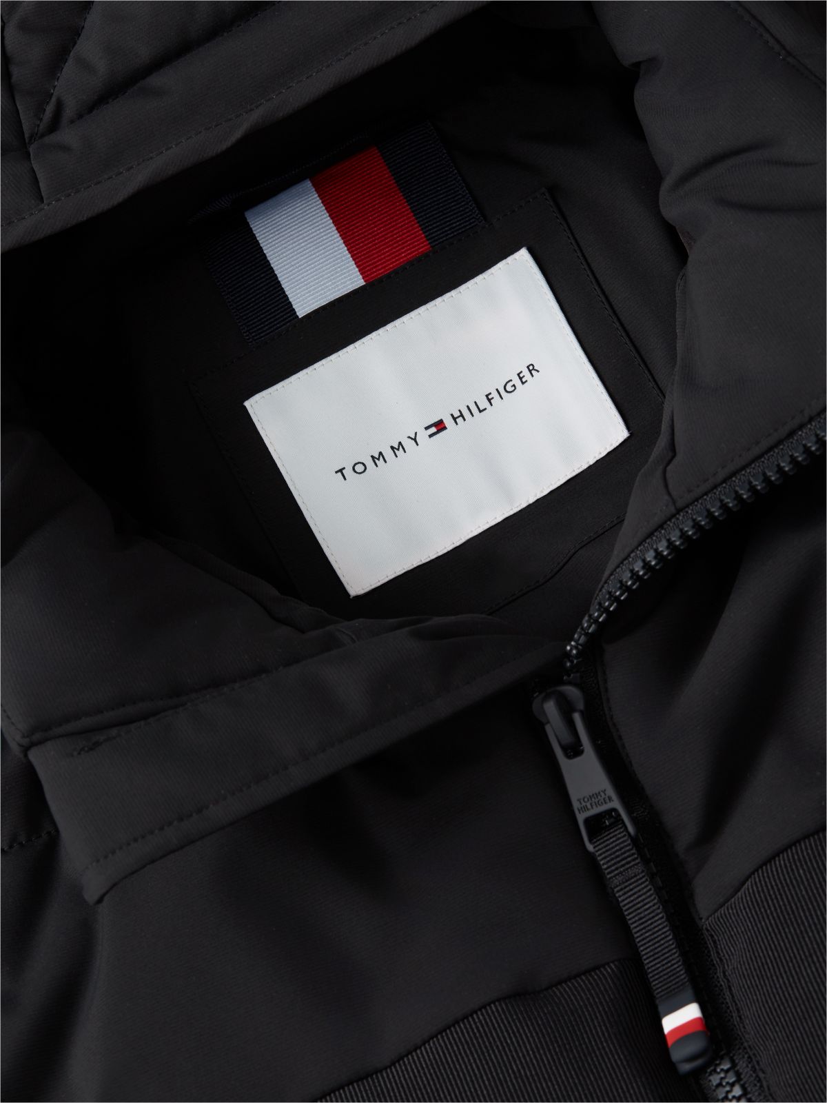 Detachable Hood Puffer Jacket — Black