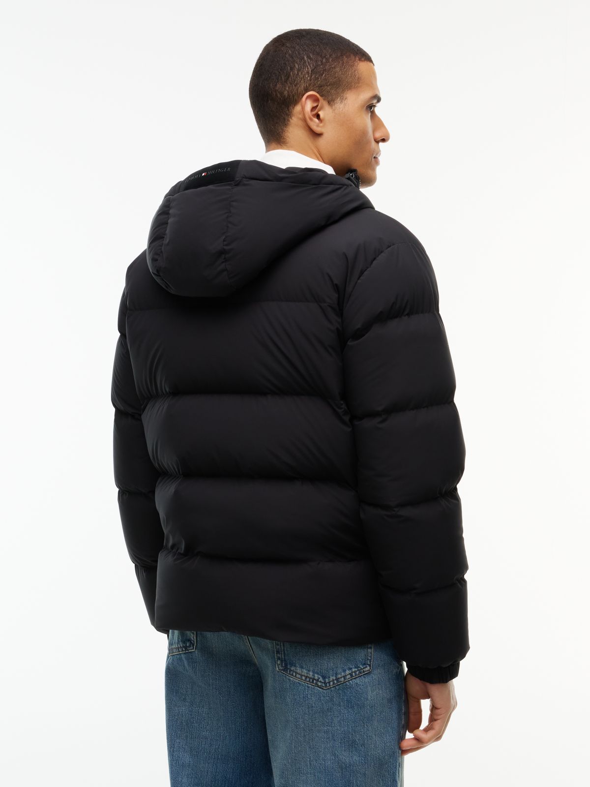 Logo Patch Down Hooded Puffer Jacket — Black