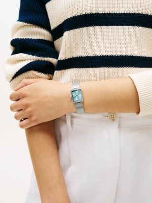 zilver horloge met blauwe wijzerplaat en mesh band voor dames - tommy hilfiger