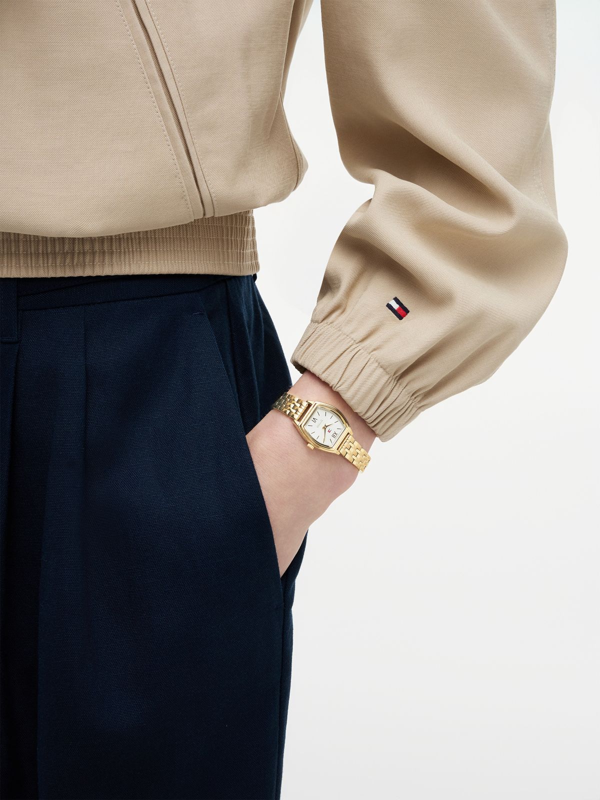 Square White Dial Gold-Plated Chain-Link Watch — Gold