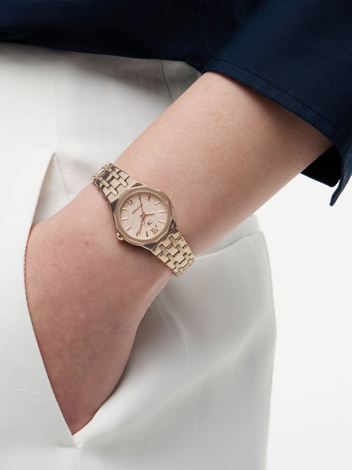 Carnation Gold-Plated Frosted Dial Chain-Link Watch — Gold