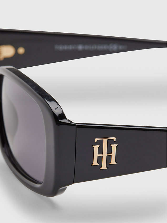 black rectangular large frame sunglasses for women tommy hilfiger