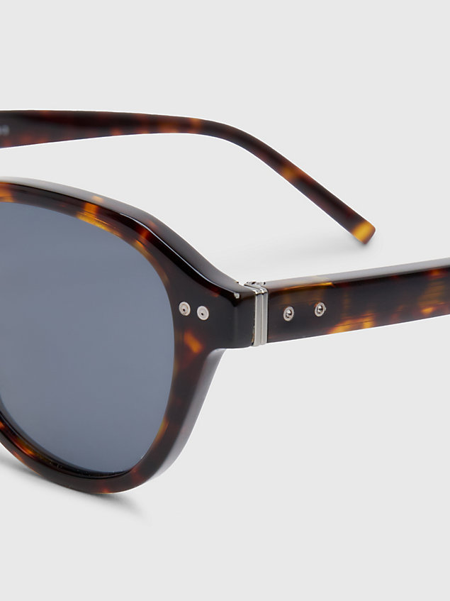 brown rivet detail round sunglasses for unisex tommy hilfiger