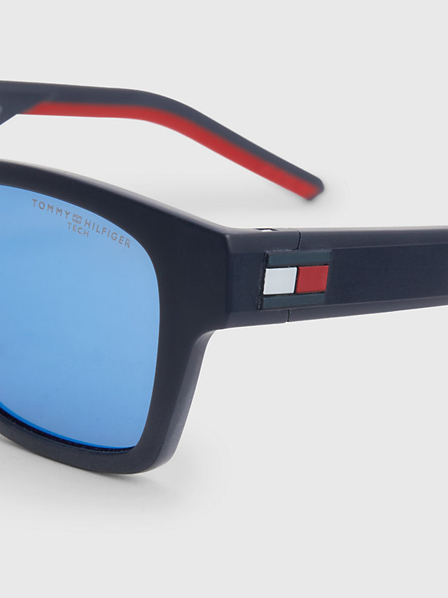 blue rechteckige polarisierte sonnenbrille für unisex - tommy hilfiger