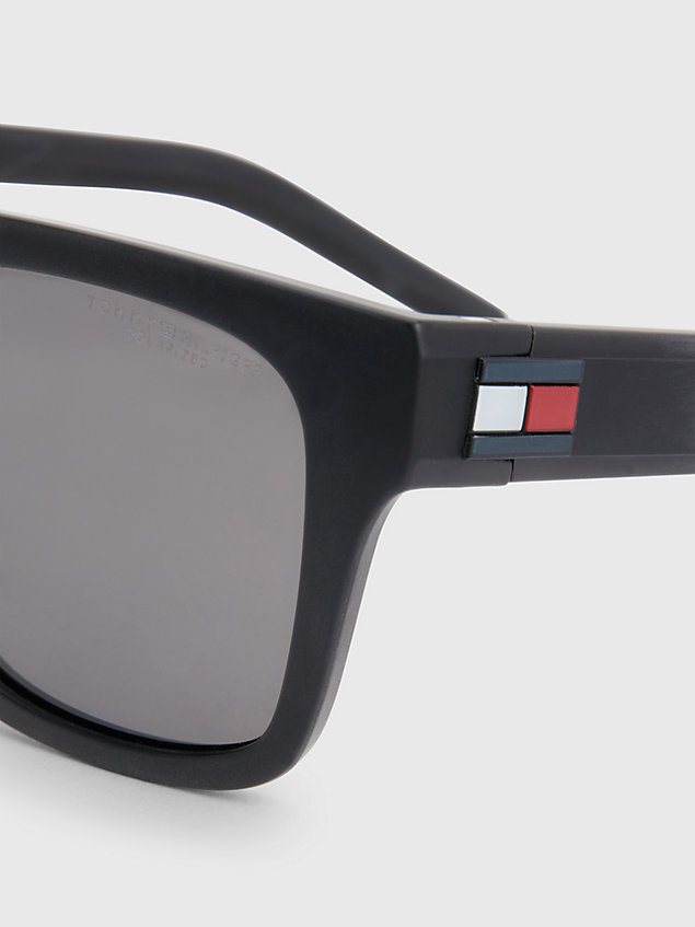black quadratische polarisierte sonnenbrille für herren - tommy hilfiger