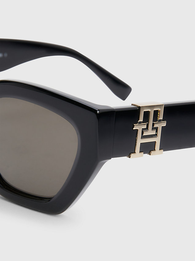 black monogram cat-eye sunglasses for women tommy hilfiger