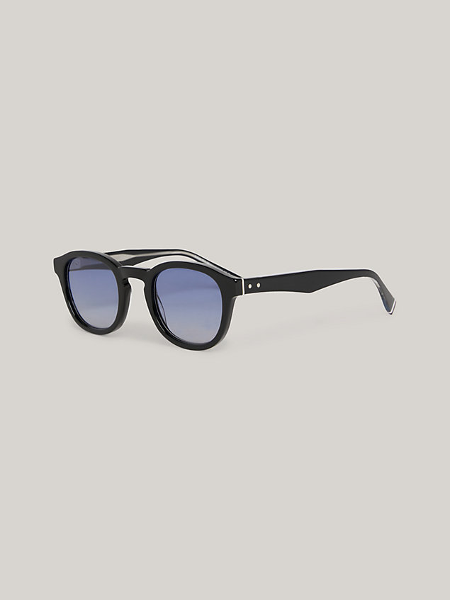 black ovale sonnenbrille mit nietendetails für herren - tommy hilfiger