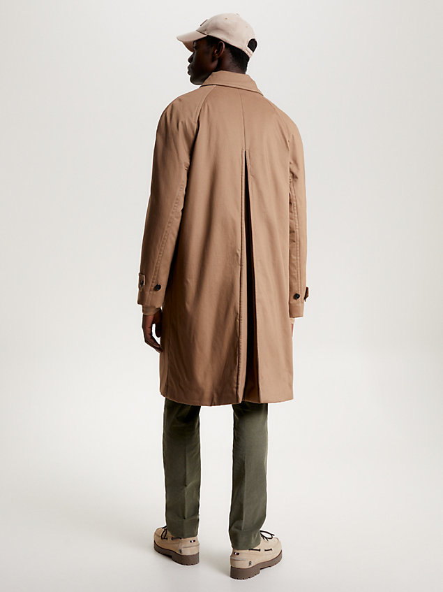 abrigo acolchado de estilo militar en crepé khaki de hombre tommy hilfiger