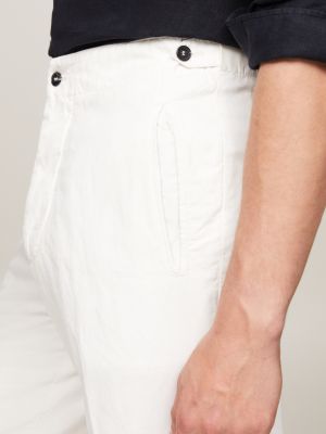 pantalón con cintura ajustable y raya marcada blanco de hombres tommy hilfiger