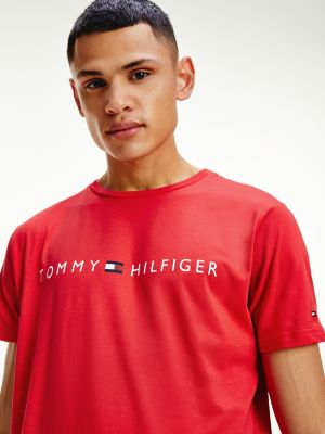 red tommy hilfiger t shirt
