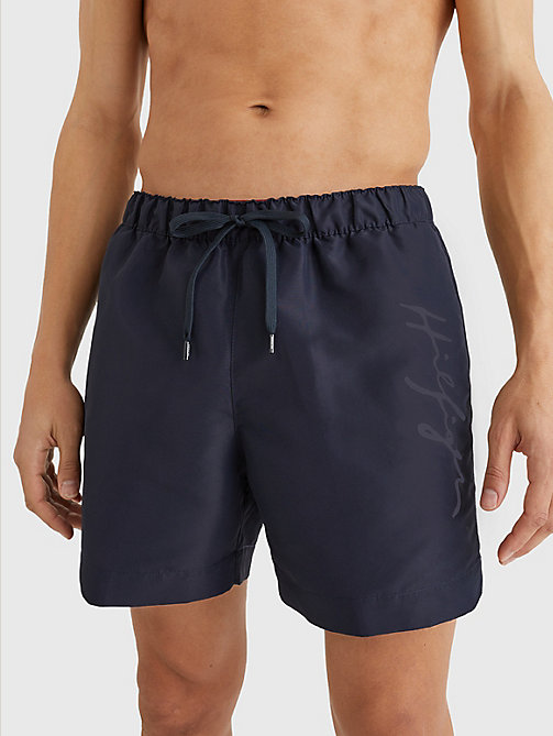 синий плавательные шорты signature средней длины с логотипом для men - tommy hilfiger