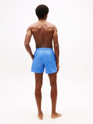 blau essential mittellange badeshorts für herren - tommy hilfiger