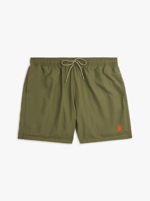 khaki mittellange badeshorts mit th-monogramm für herren - tommy hilfiger