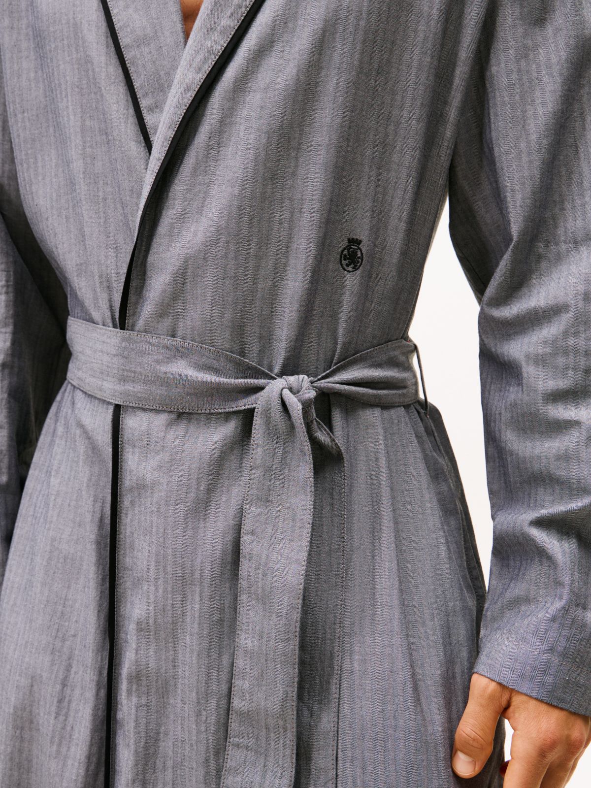 TH Original Micro Herringbone Bathrobe — Grey