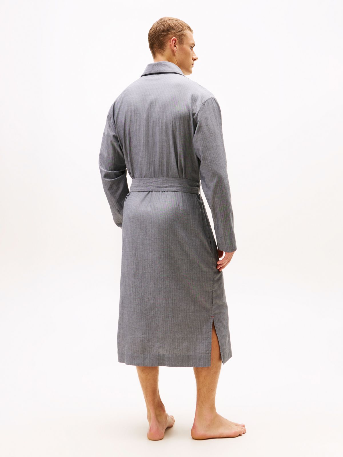TH Original Micro Herringbone Bathrobe — Grey