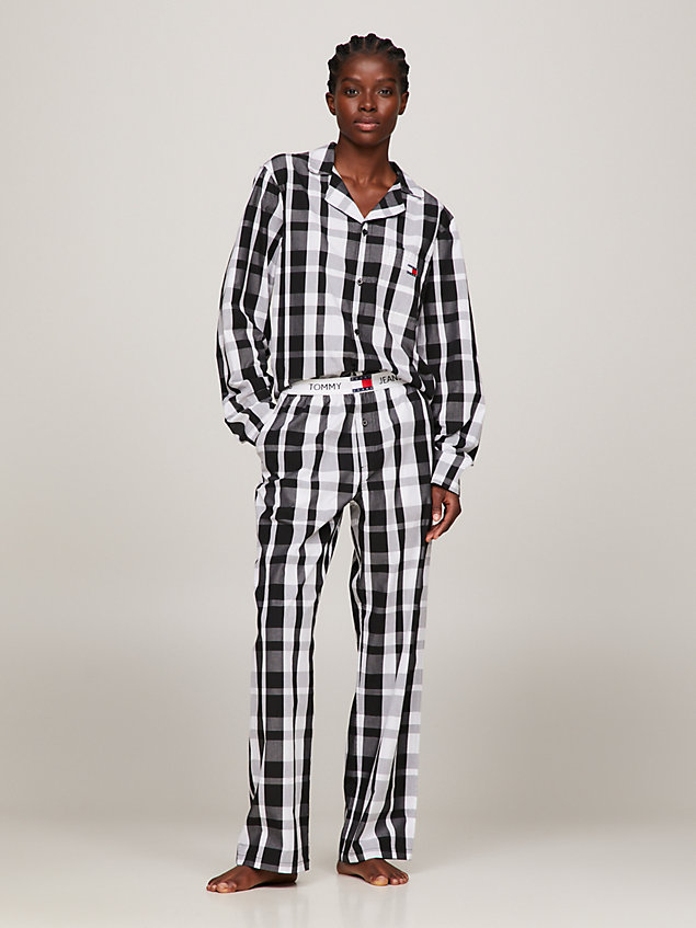 black heritage genderneutraler pyjama mit badge für unisex - tommy jeans