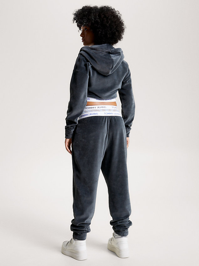 grey heritage cropped fit lounge-hoodie aus velours für damen - tommy jeans