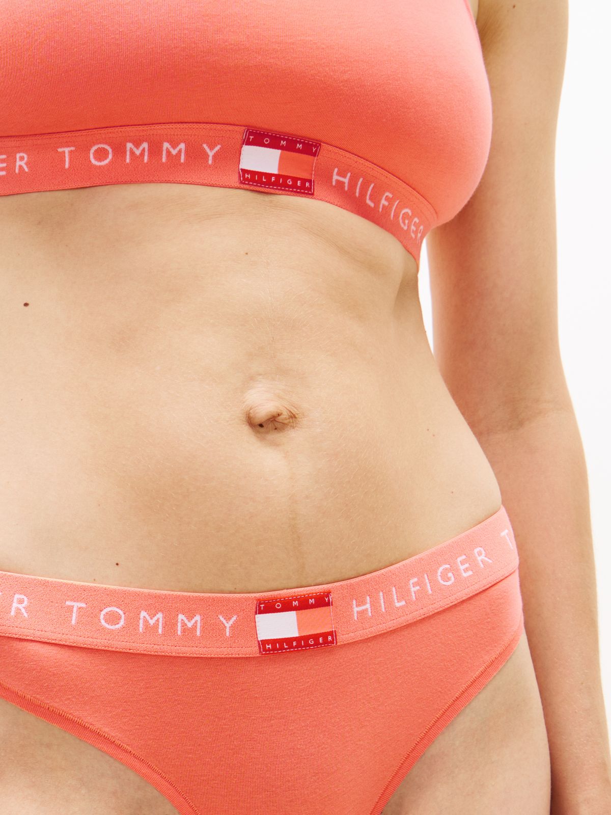 Heritage Logo Thong — Pink