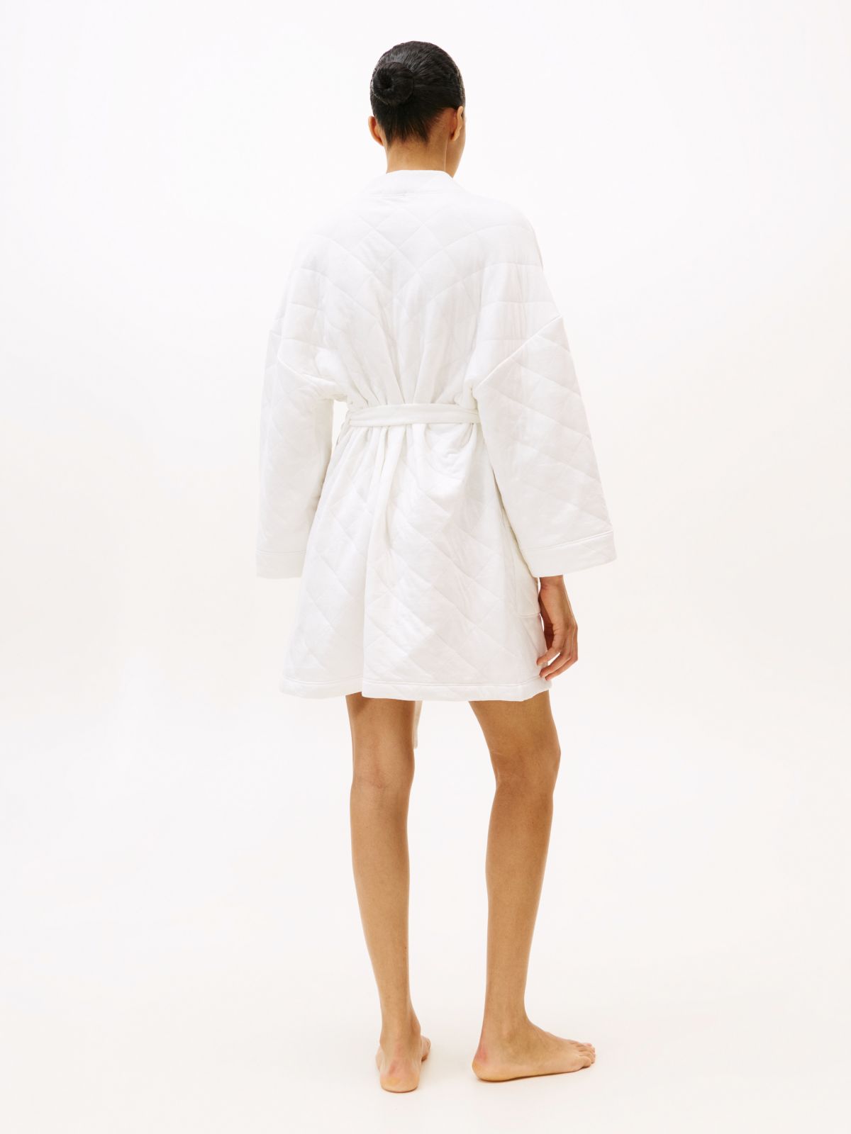 Essential Quilted Jacquard Jersey Robe — White