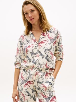 chemise de pyjama à drapeau brodé beige pour femmes tommy hilfiger