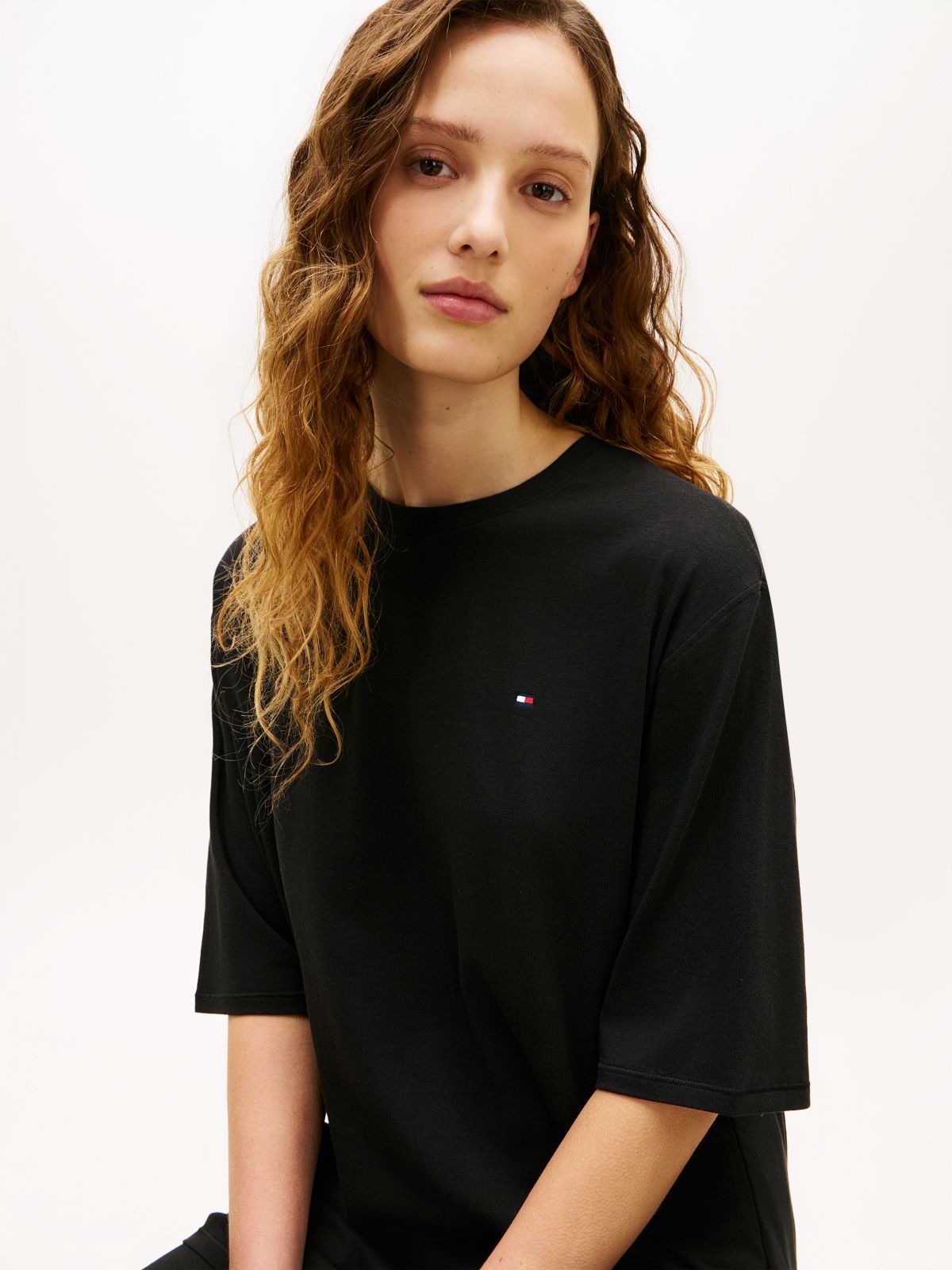 Essential Flag Embroidery Lounge T-Shirt — Black