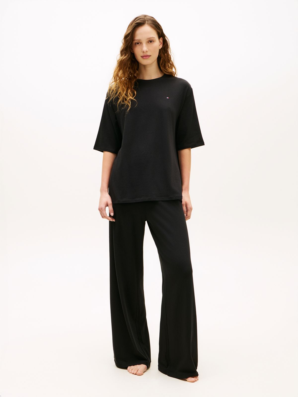 Essential Flag Embroidery Lounge T-Shirt — Black