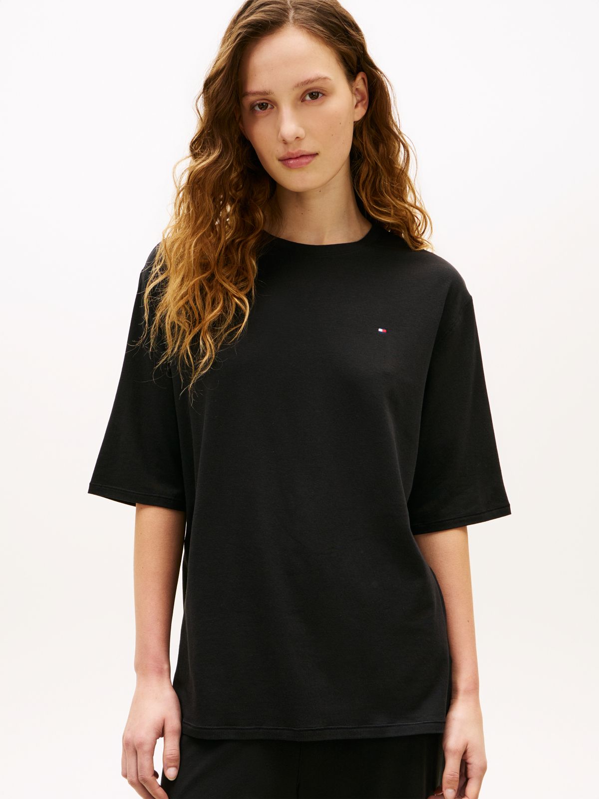 Essential Flag Embroidery Lounge T-Shirt — Black