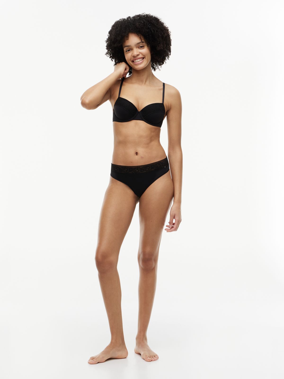 Floral Lace Thong — Black