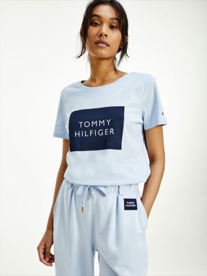 blue and white tommy hilfiger shirt