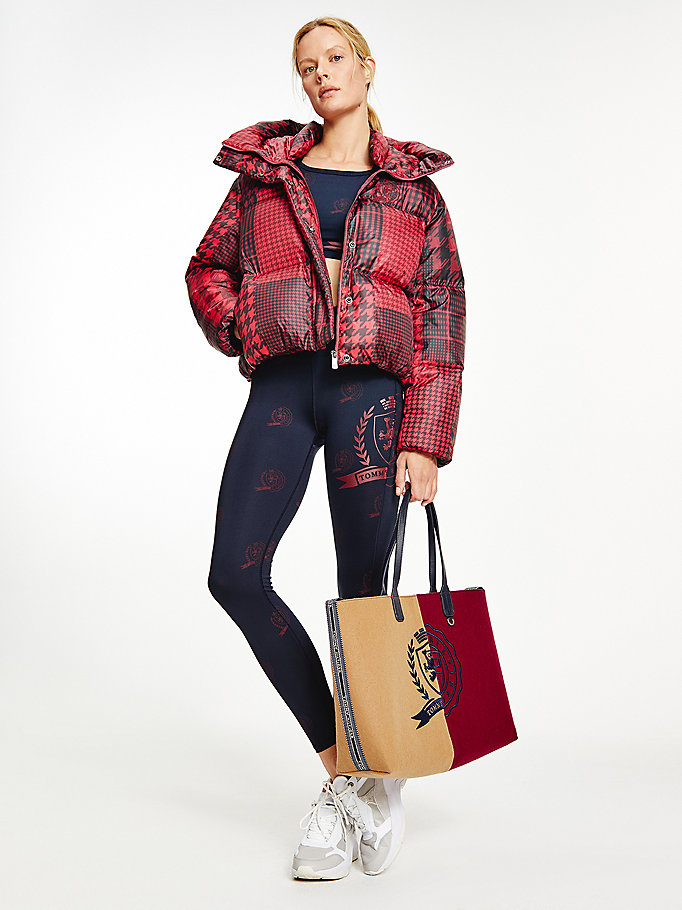 rot tommy icons relaxed puffer-jacke für women - tommy hilfiger