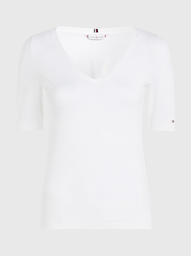 white slim fit halbarmshirt mit v-ausschnitt für damen - tommy hilfiger