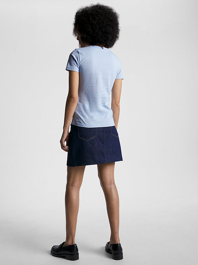 t-shirt ajusté à monotype hilfiger blue pour femmes tommy hilfiger