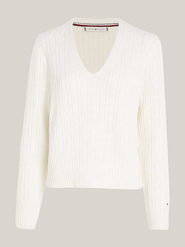 white kabelgebreide trui met v-hals voor dames - tommy hilfiger