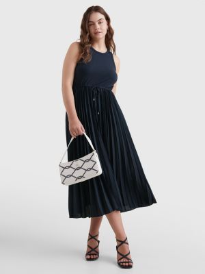 Black keyhole pleated midi outlet dress with pleated skirt