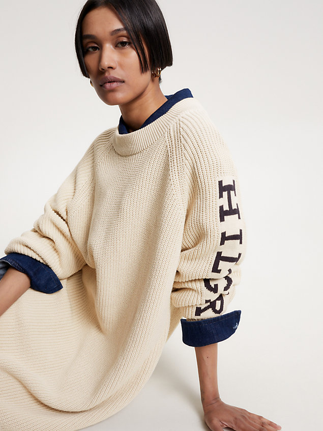 abito pullover relaxed fit con logo beige da donna tommy hilfiger