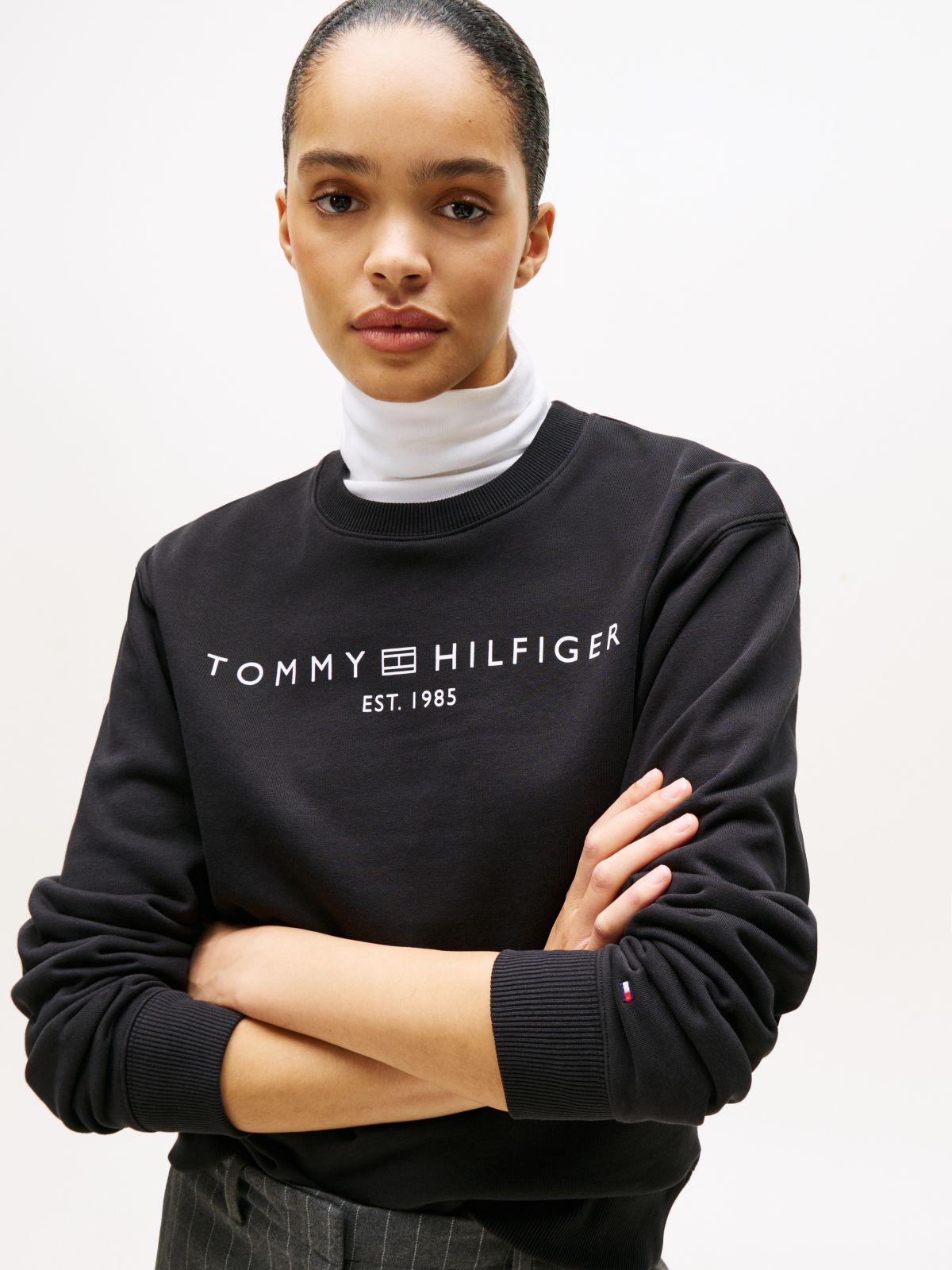 Logo Signature Crew Neck Sweatshirt — Grey