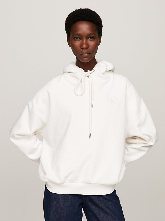 white relaxed fit hoodie mit logo-stickerei für damen - tommy hilfiger