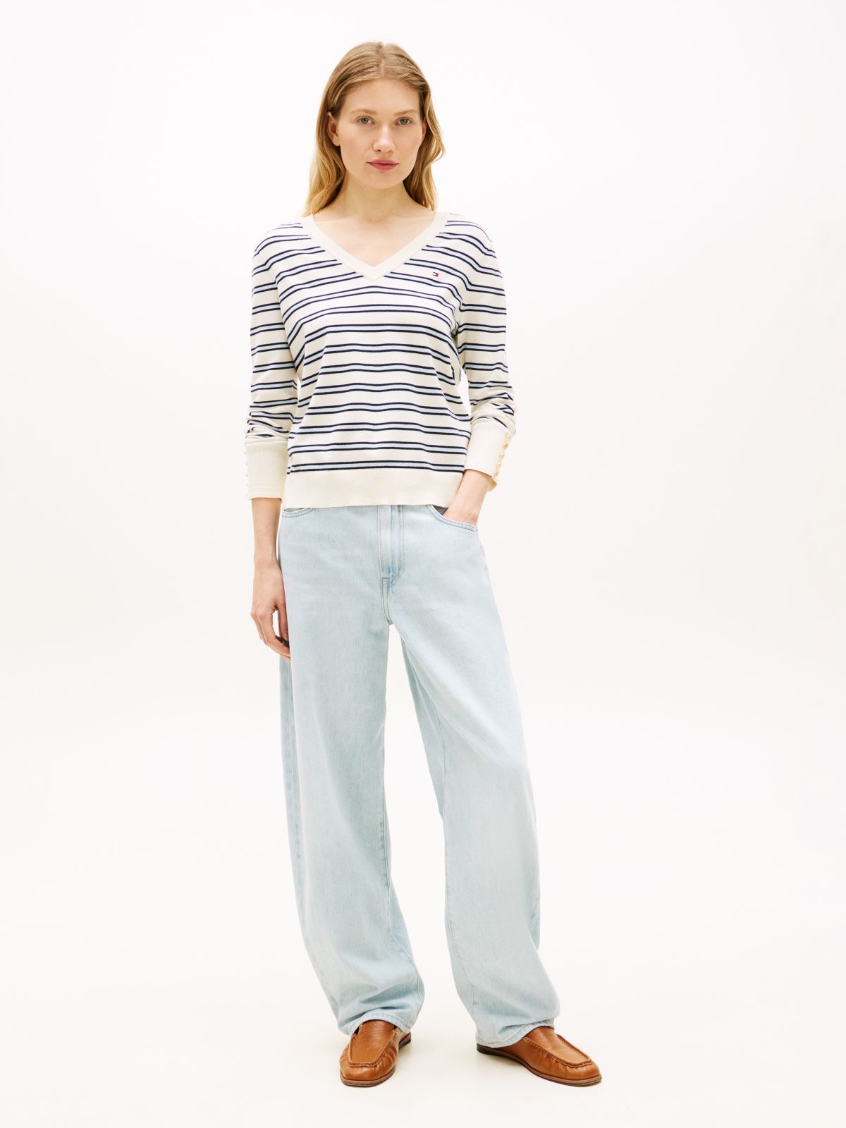 Gold-Tone Button Cuff V-Neck Jumper — Beige