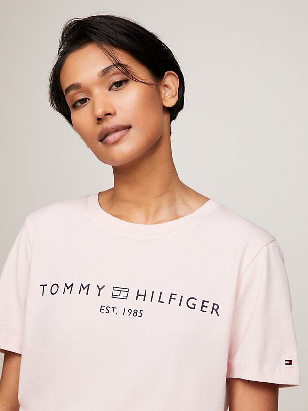pink signature logo flag embroidery t-shirt for women tommy hilfiger