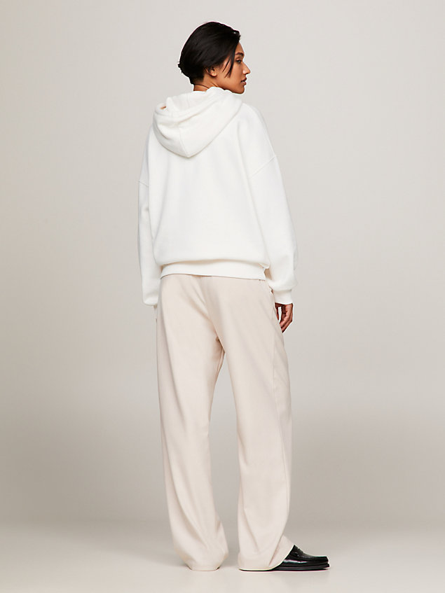 white relaxed fit hoodie met th-monogramstempel voor dames - tommy hilfiger