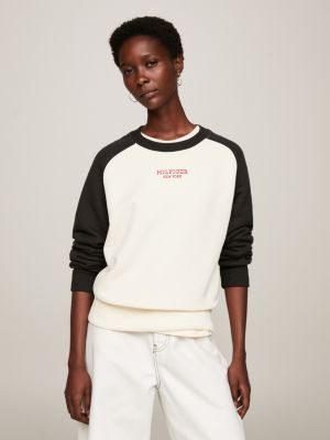 Tommy Hilfiger Womens XOXO Ribbed Trim Graphic Crewneck