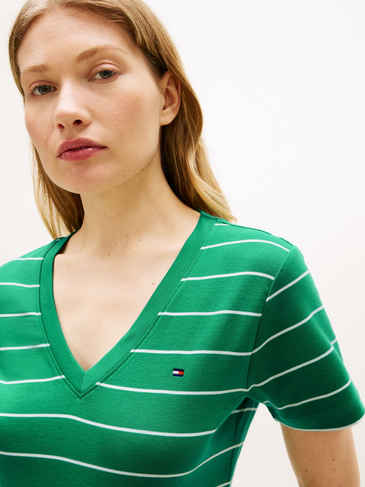 Flag Embroidery Slim V-Neck T-Shirt — Green