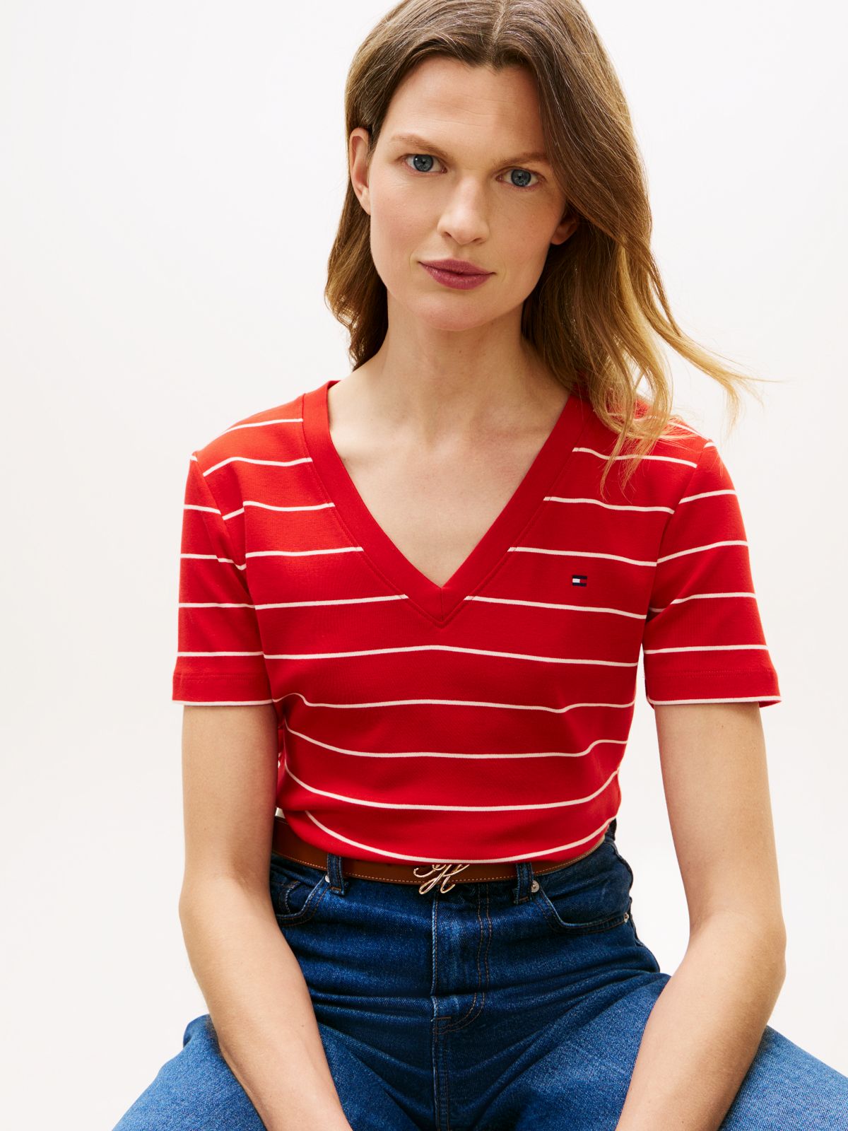 Flag Embroidery Slim V-Neck T-Shirt — Red