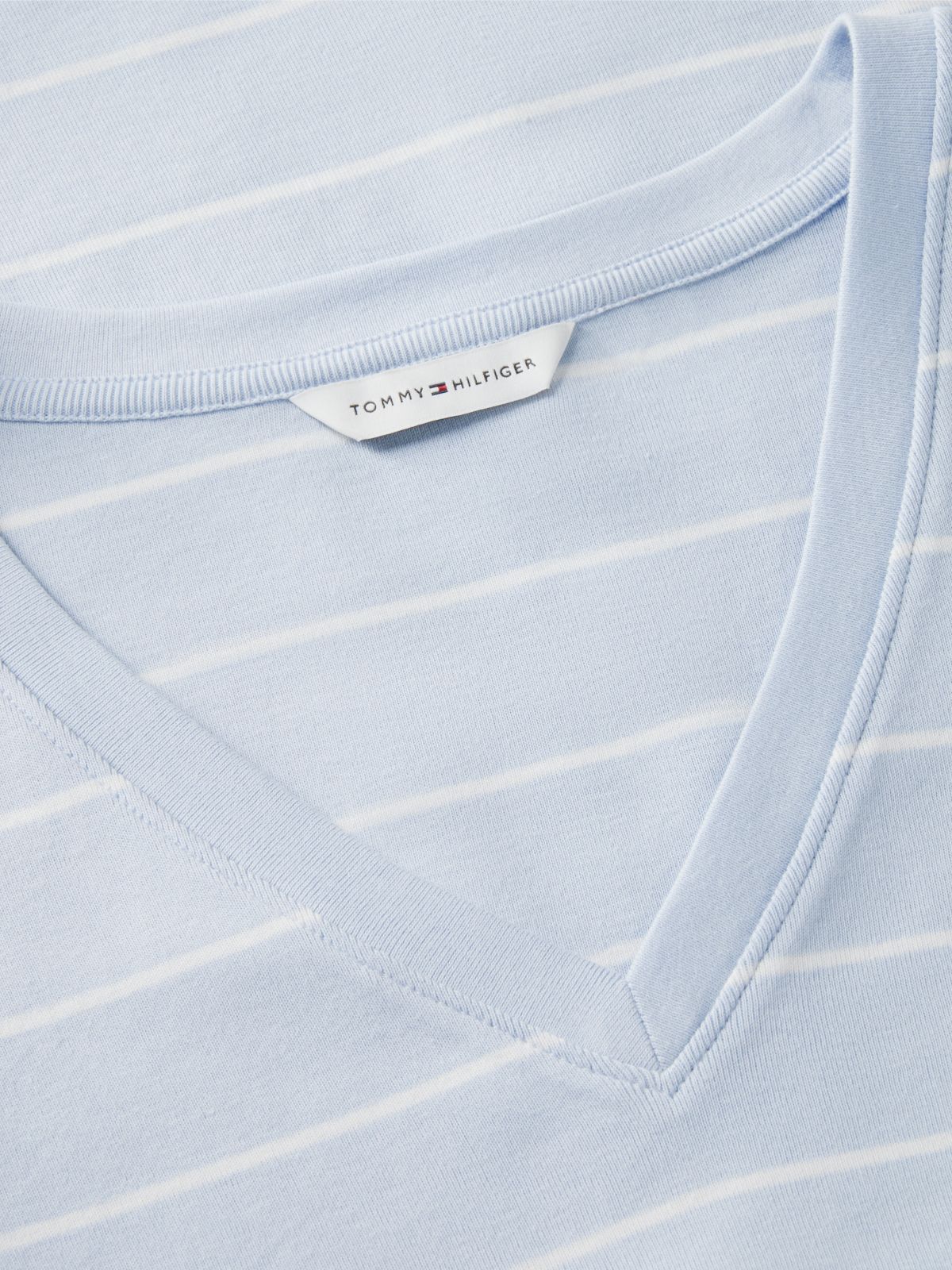 Flag Embroidery Slim V-Neck T-Shirt — Blue