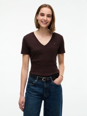 brown slim fit t-shirt mit v-ausschnitt für damen - tommy hilfiger