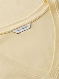 Flag Embroidery Slim V-Neck T-Shirt — Yellow 7
