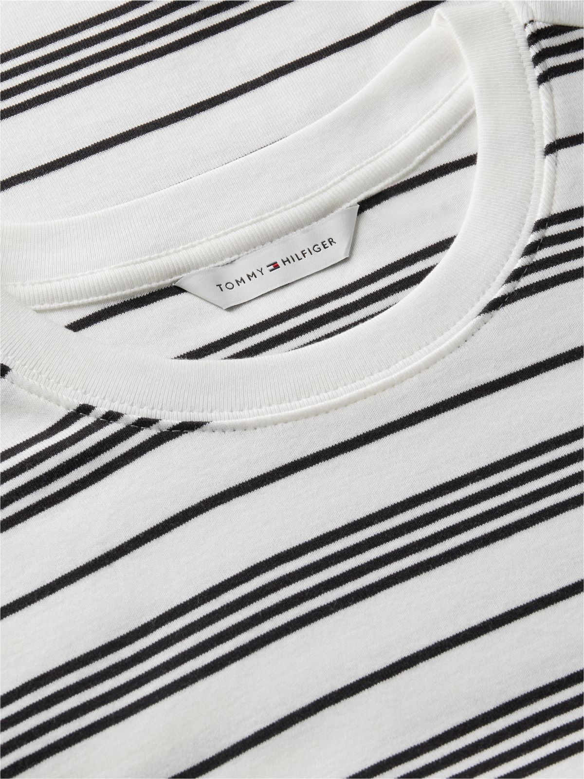 Flag Embroidery Slim Crew Neck T-Shirt — White
