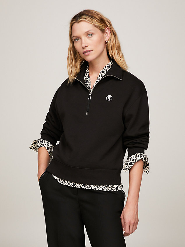 black krótka bluza th monogram z zamkiem do połowy długości dla kobiety - tommy hilfiger