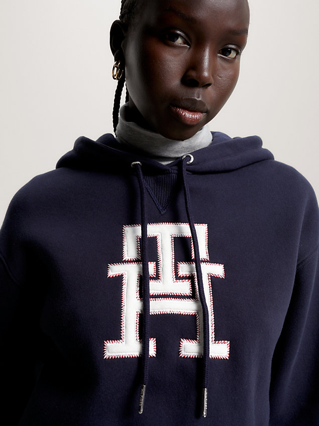 blue th monogram modern hoodie mit logo für damen - tommy hilfiger